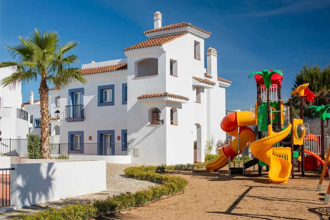 {name:Malaga, codeiso:MA}, Benahavis, Altos del Paraiso, Spain - COSTA-00916P