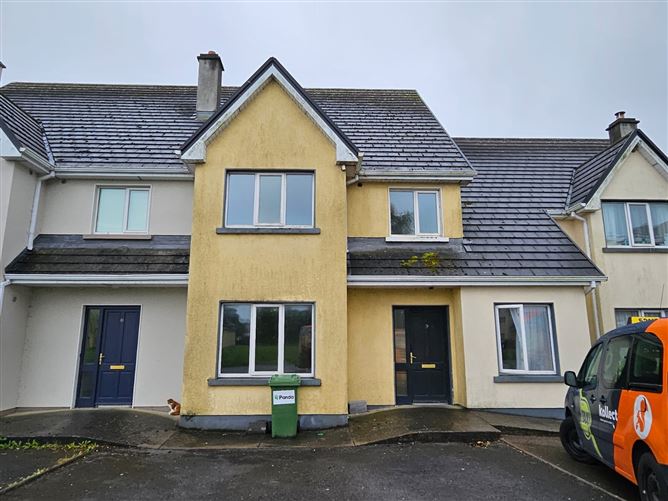 19 The Oaks, Frenchpark, Co. Roscommon