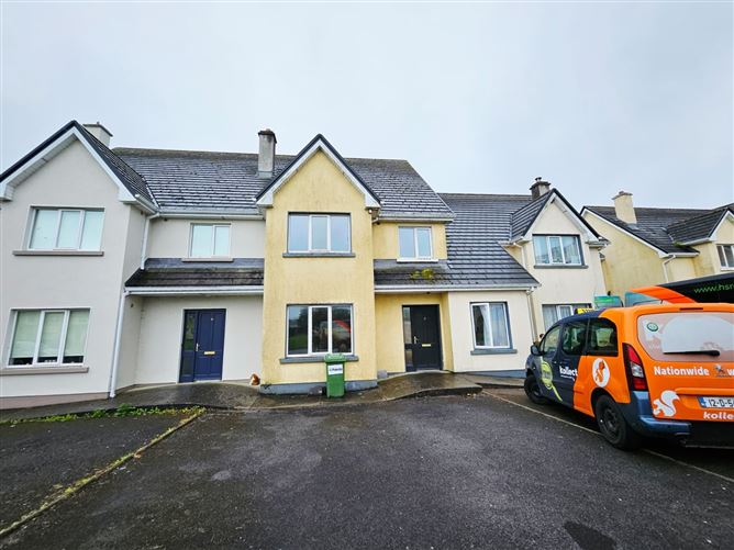 19 The Oaks, Frenchpark, Co. Roscommon