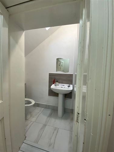 4 x Apartments at 6 Market Street, Ballaghadereen, Co. Roscommon