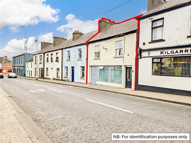4 x Apartments at 6 Market Street, Ballaghadereen, Co. Roscommon