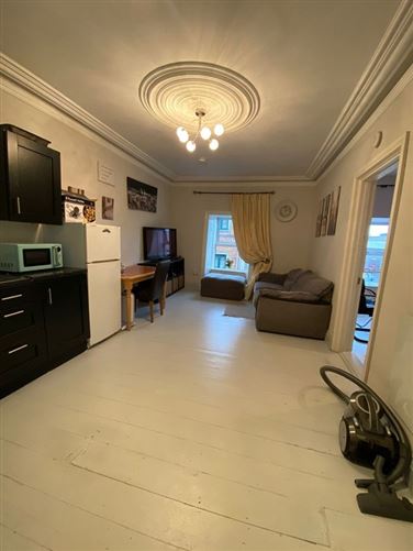 4 x Apartments at 6 Market Street, Ballaghadereen, Co. Roscommon