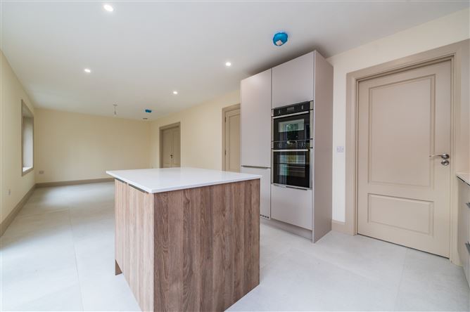 2 Longhill Cottages, Brownstown, The Curragh, Co. Kildare