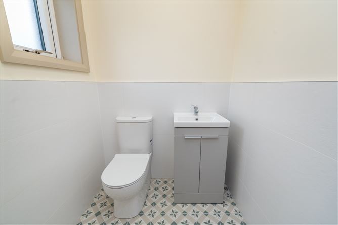 2 Longhill Cottages, Brownstown, The Curragh, Co. Kildare