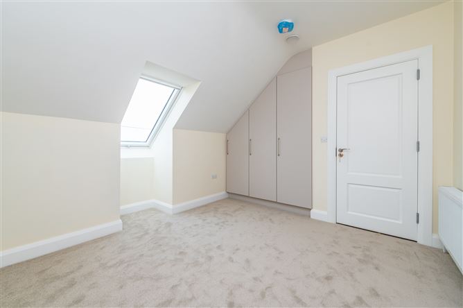 2 Longhill Cottages, Brownstown, The Curragh, Co. Kildare