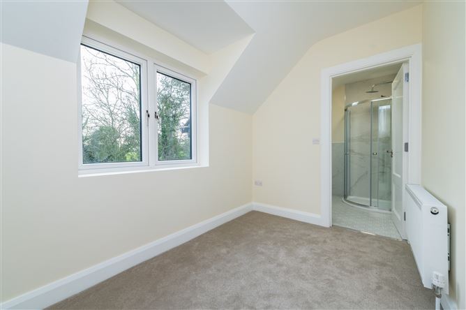 2 Longhill Cottages, Brownstown, The Curragh, Co. Kildare