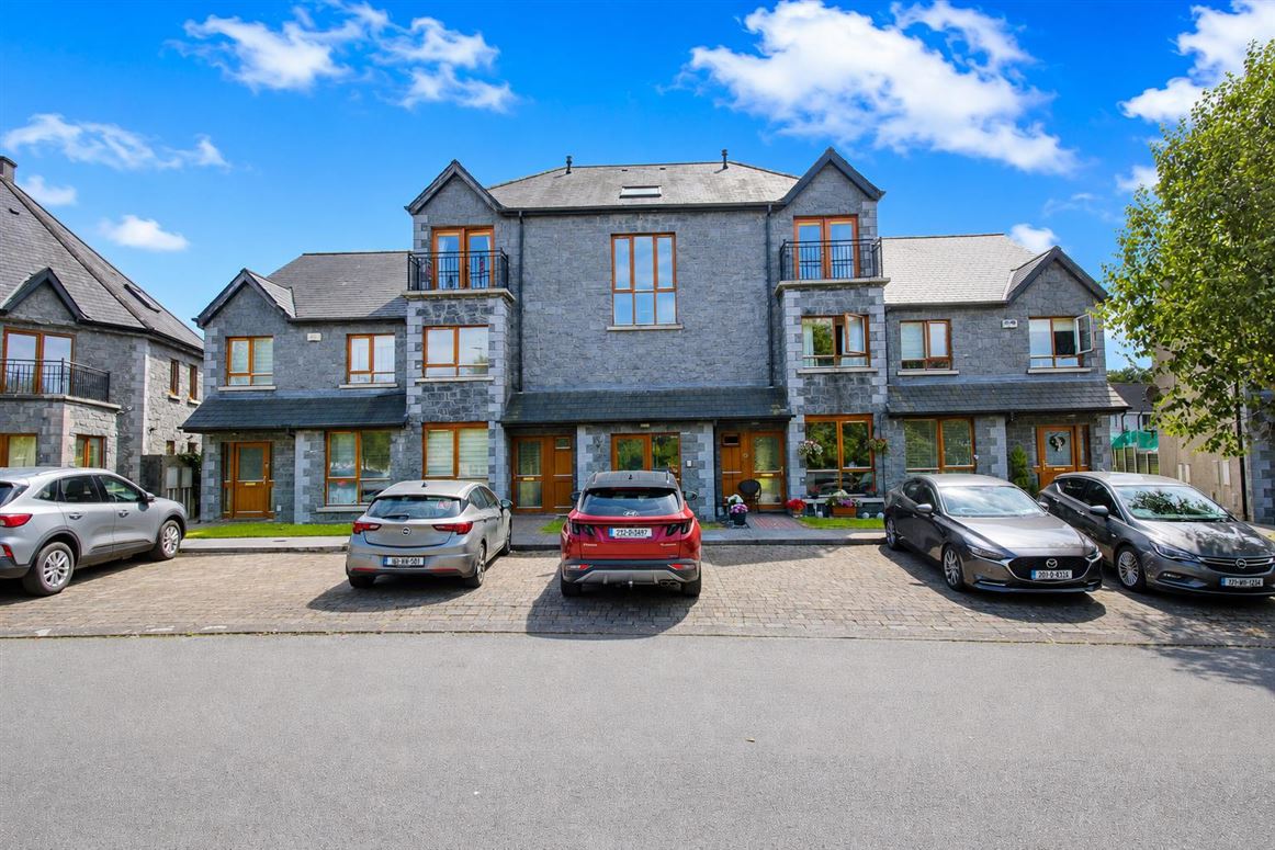 6 The Oaks, Lakepoint Park, Mullingar, Westmeath