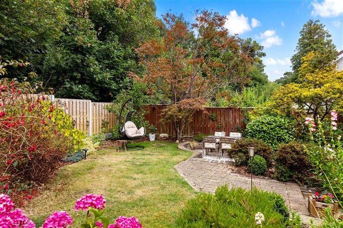 Photo 20 of 21 — 49 Holmwood, Brennanstown Road, Cabinteely, Dublin 18