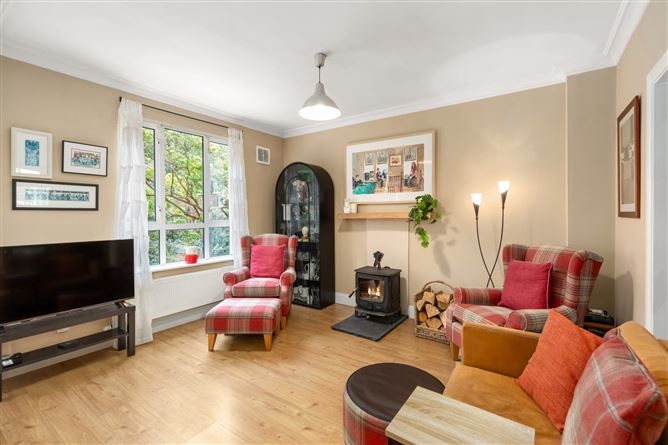 Photo 8 of 21 — 49 Holmwood, Brennanstown Road, Cabinteely, Dublin 18