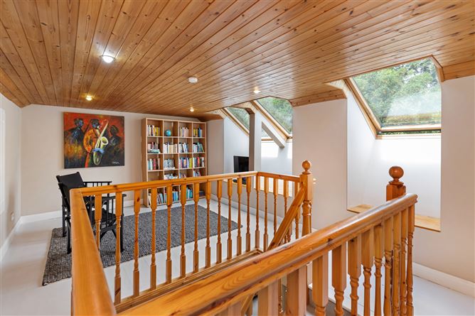Photo 17 of 21 — 49 Holmwood, Brennanstown Road, Cabinteely, Dublin 18