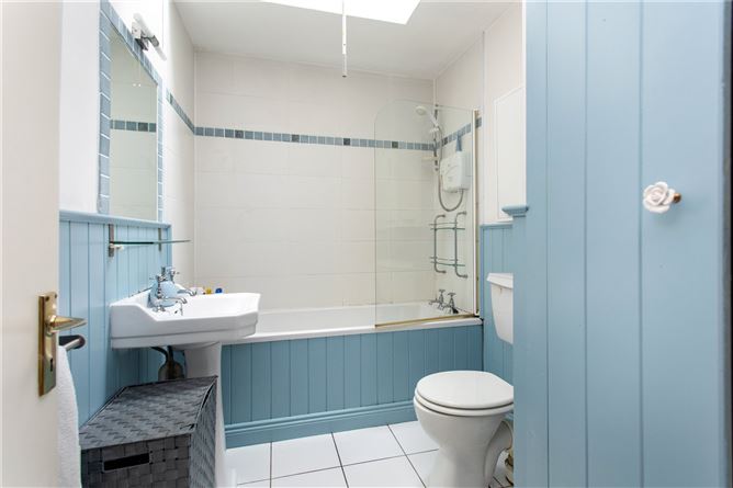 4 Magenta Place, Glasthule, Co. Dublin