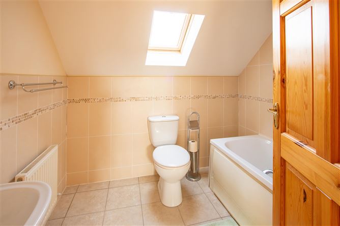 2 Mill Road Court, Castletownbere, Co. Cork