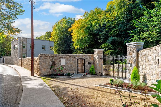 Rose Cottage, Edmondstown Road, Rathfarnham, Dublin 16