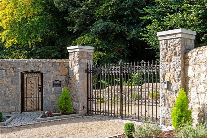 Rose Cottage, Edmondstown Road, Rathfarnham, Dublin 16