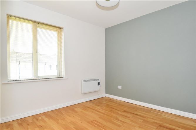 30 Leas Na Creige, Station Road, Oughterard, Galway