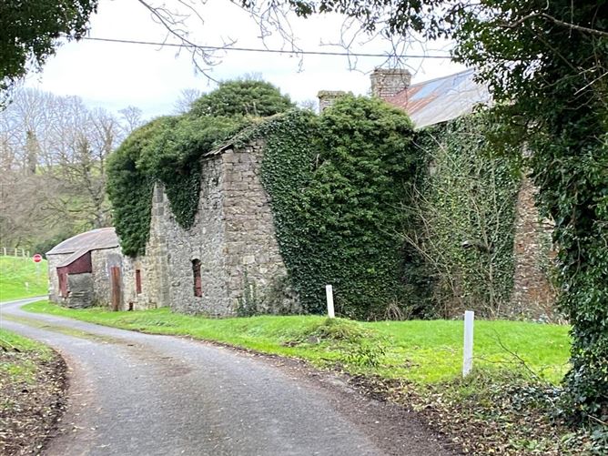 Exceptional c.1.36acre Site at Hillhall, Glaslough, Monaghan