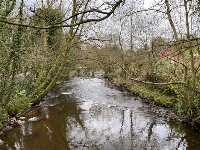 Exceptional c.1.36acre Site at Hillhall, Glaslough, Monaghan