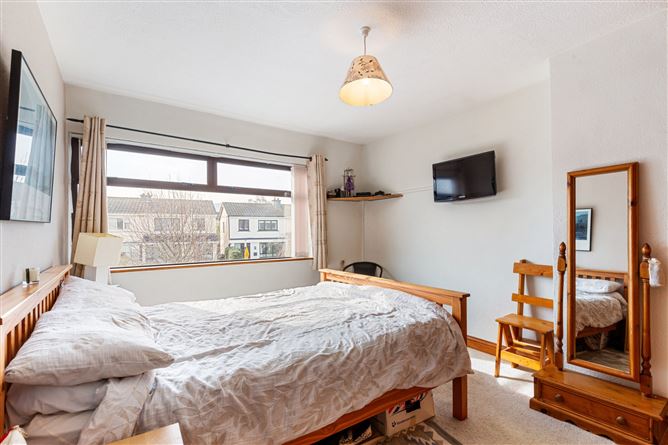 10 Broadford Lawn, Ballinteer, Dublin 16