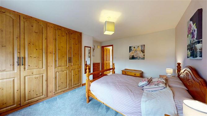 Photo 11 of 17 — 17 Millbrook, Gorey, County Wexford