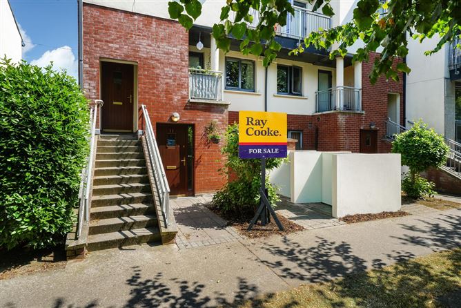 11 Rosse Court Avenue, Lucan, Co. Dublin