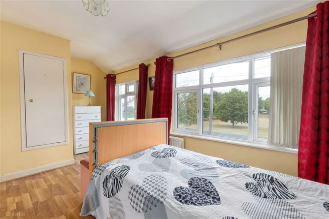 Photo 13 of 21 — 6 Walkinstown Green, Walkinstown, Dublin 12