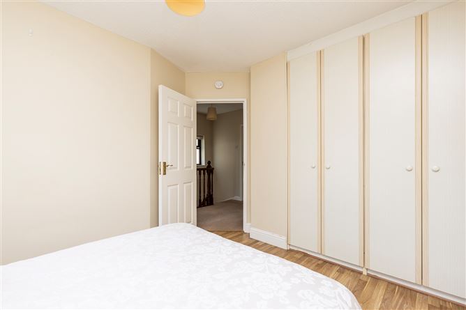 Photo 16 of 28 — 56 College Park Way, Ballinteer, Dublin 16