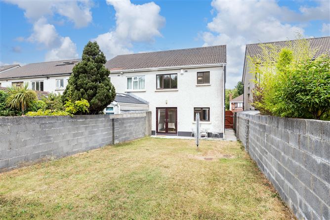 Photo 21 of 28 — 56 College Park Way, Ballinteer, Dublin 16