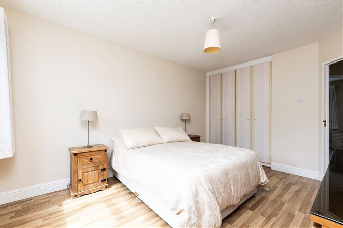 Photo 13 of 28 — 56 College Park Way, Ballinteer, Dublin 16