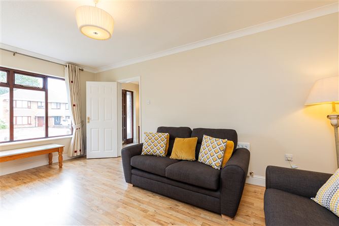 Photo 5 of 28 — 56 College Park Way, Ballinteer, Dublin 16