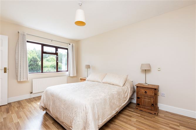 Photo 14 of 28 — 56 College Park Way, Ballinteer, Dublin 16