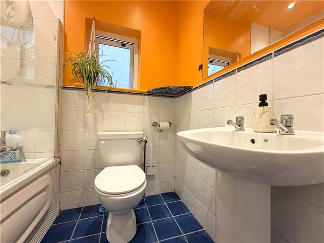 142 Manor Court, Western Distributor Road, Knocknacarra, Galway City