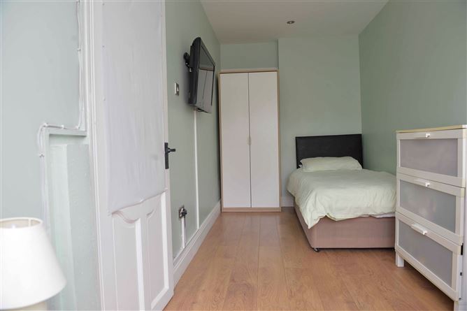 19 Albert College Grove, Glasnevin, Dublin 9