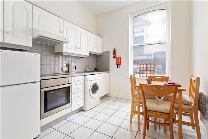 1 Stock Exchange Court, 7 Anglesea Street, Temple Bar, Dublin 2