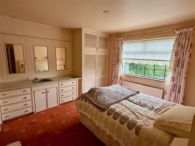 111 Meadowlands Estate, Tralee, Kerry