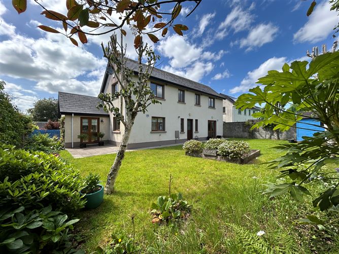 95 Ard Coillte, Ballina, Tipperary