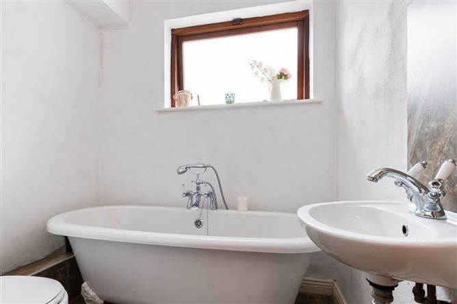 1 Leicester House Cottage, Lansdowne Valley, Drimnagh, Dublin 12