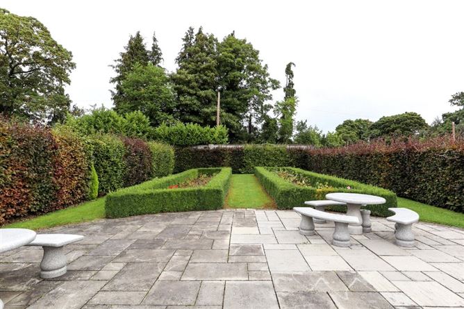 2 Odette House, Talbot's Grove, Freshford Road, Kilkenny