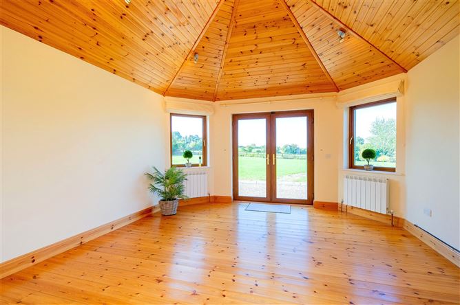 Robins Nest, Limerick Road, Kildorrery, Co. Cork.