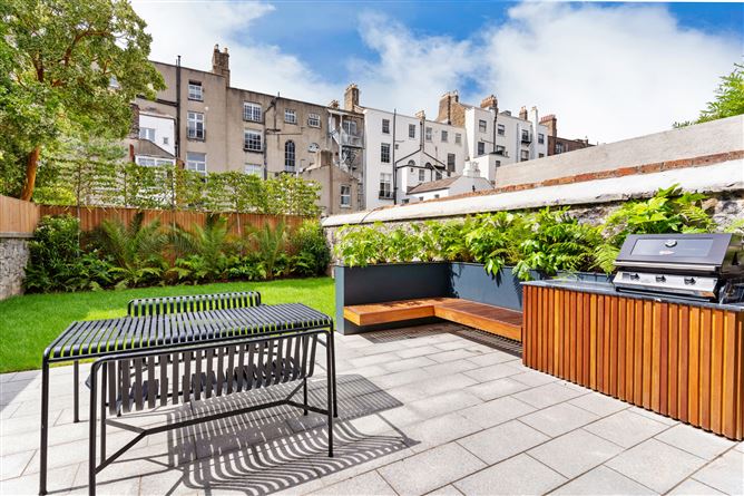 17 Lad Lane Upper, Dublin 2