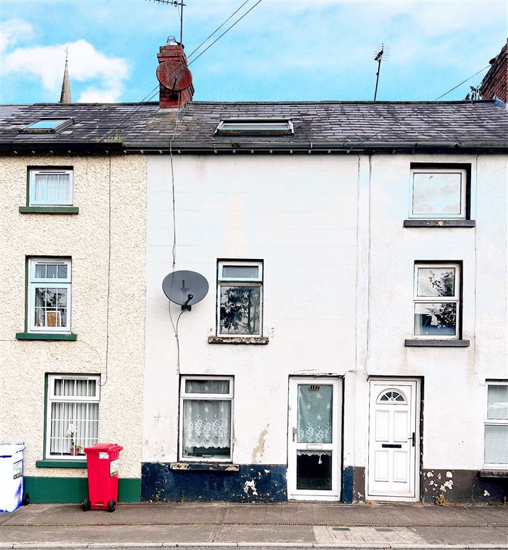 17 Roslea Road, Clones, Monaghan