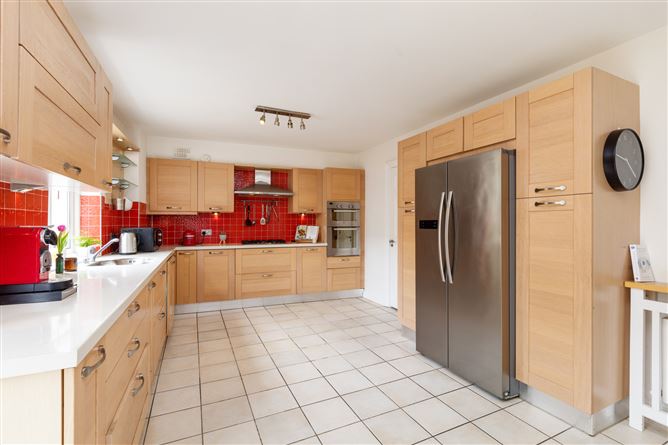 44 The Crescent, Robswall, Malahide, Co. Dublin