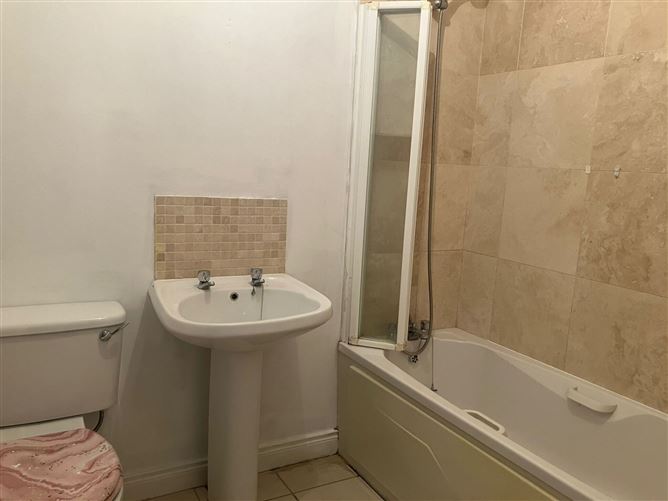 2 The Grove, Leinster Street, Athy, Co. Kildare
