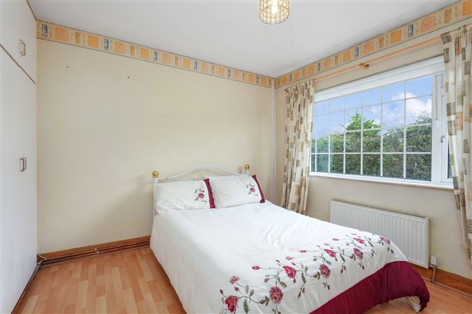 110 St Johns Park East, Clondalkin, Dublin 22