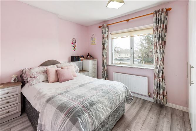 10 Manorfields Dale, Clonee, Dublin 15