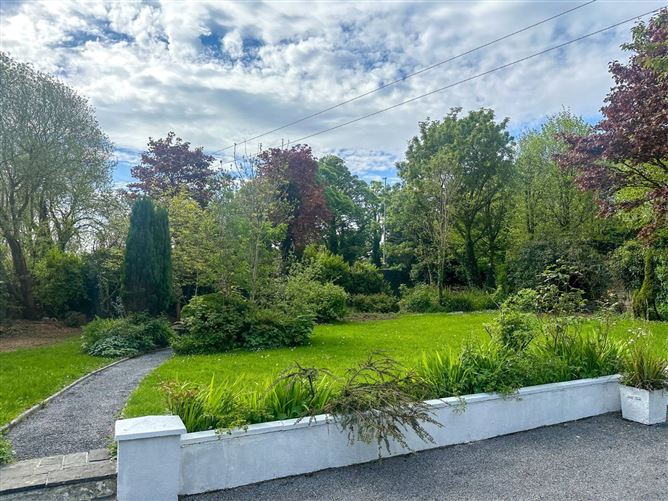 Photo 22 of 32 — Silverstrand Lodge, Barna Road, Barna, Galway