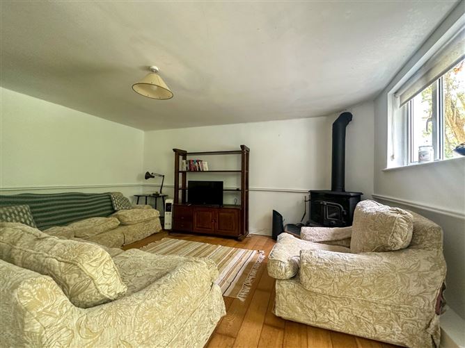 Photo 17 of 32 — Silverstrand Lodge, Barna Road, Barna, Galway
