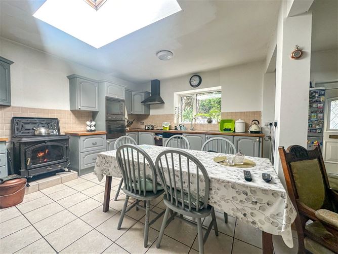 Photo 10 of 32 — Silverstrand Lodge, Barna Road, Barna, Galway