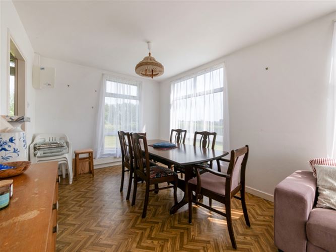 8 Green Acres, Ballygarrett, Gorey, Co. Wexford