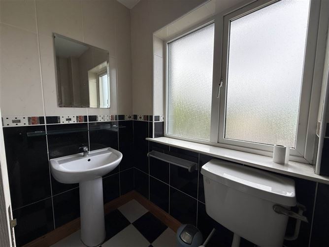 Photo 13 of 16 — 28 Crann Ard, Clonmel, County Tipperary