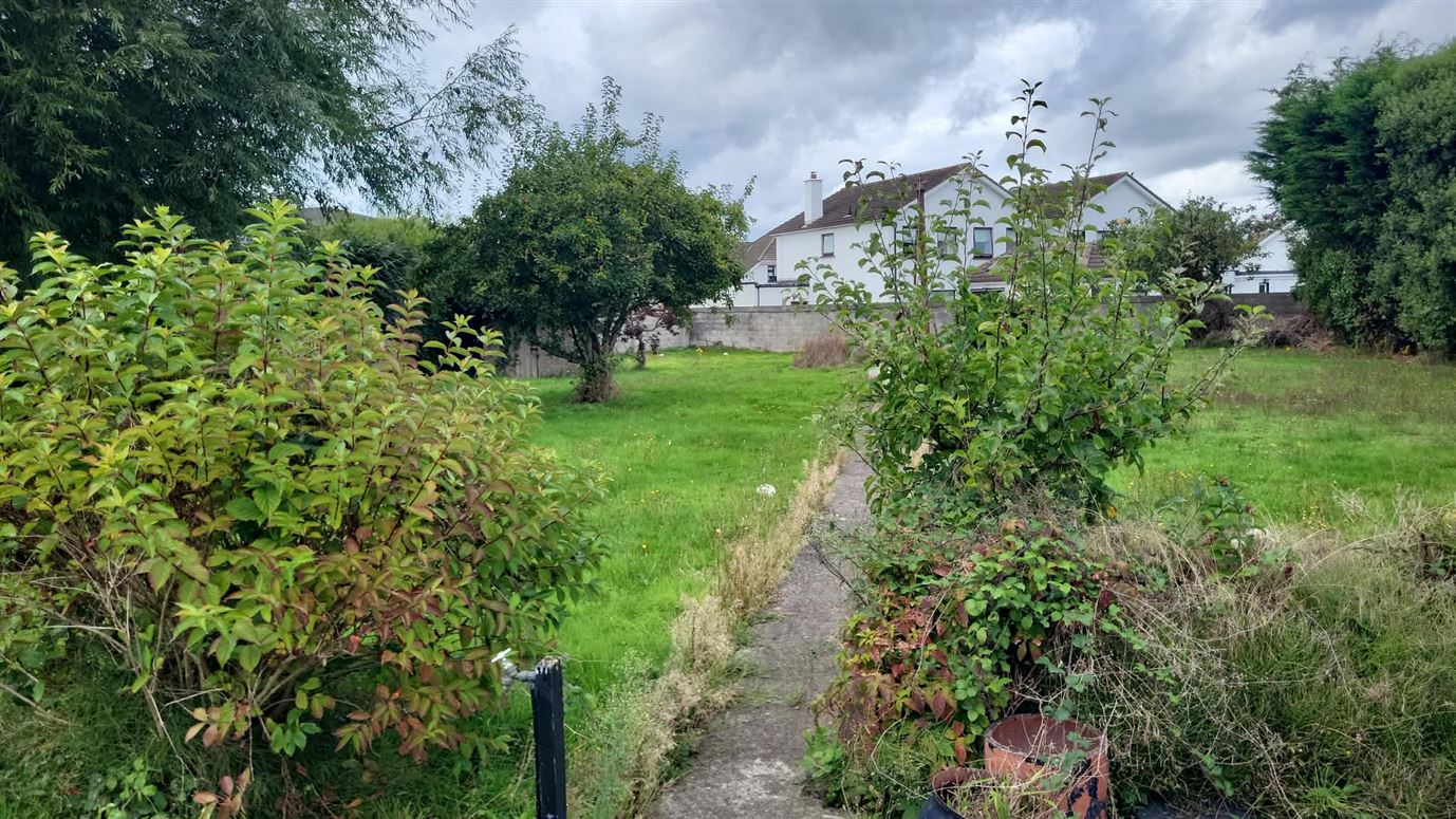 2 Woodford lane , Portmarnock, Dublin